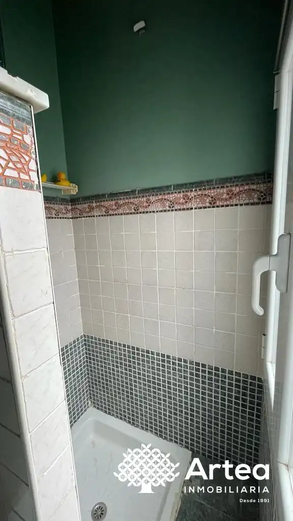 Baño de Piso de alquiler en Bilbao  con Calefacción, Horno y Lavadora