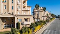 Vista exterior de Apartament en venda en Oliva amb Calefacció, Jardí privat i Terrassa