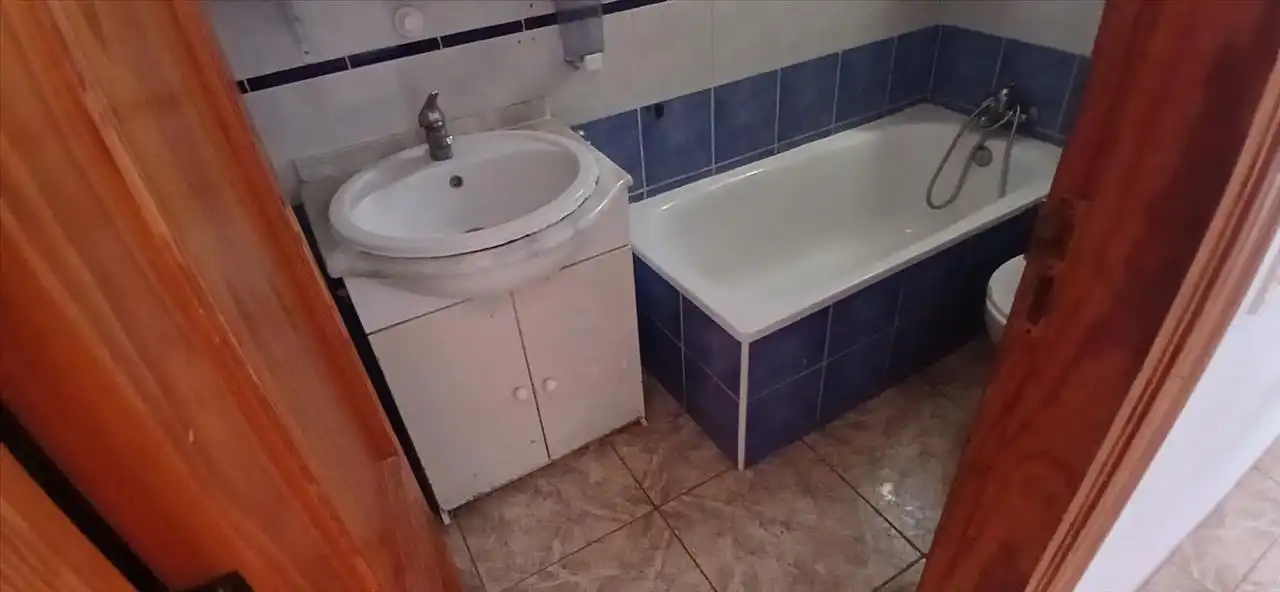 Bany de Pis en venda en Arona amb Terrassa