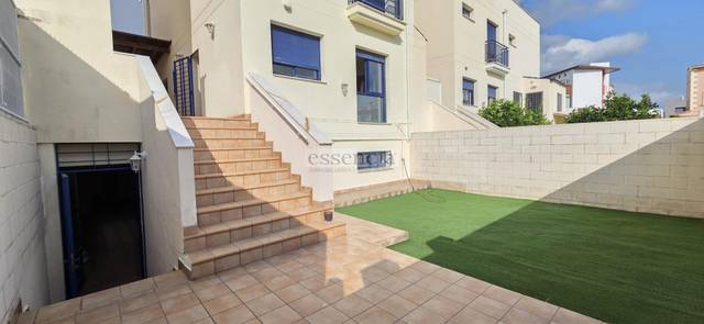 Casa-chalet en Venta en Park Nord - Casona