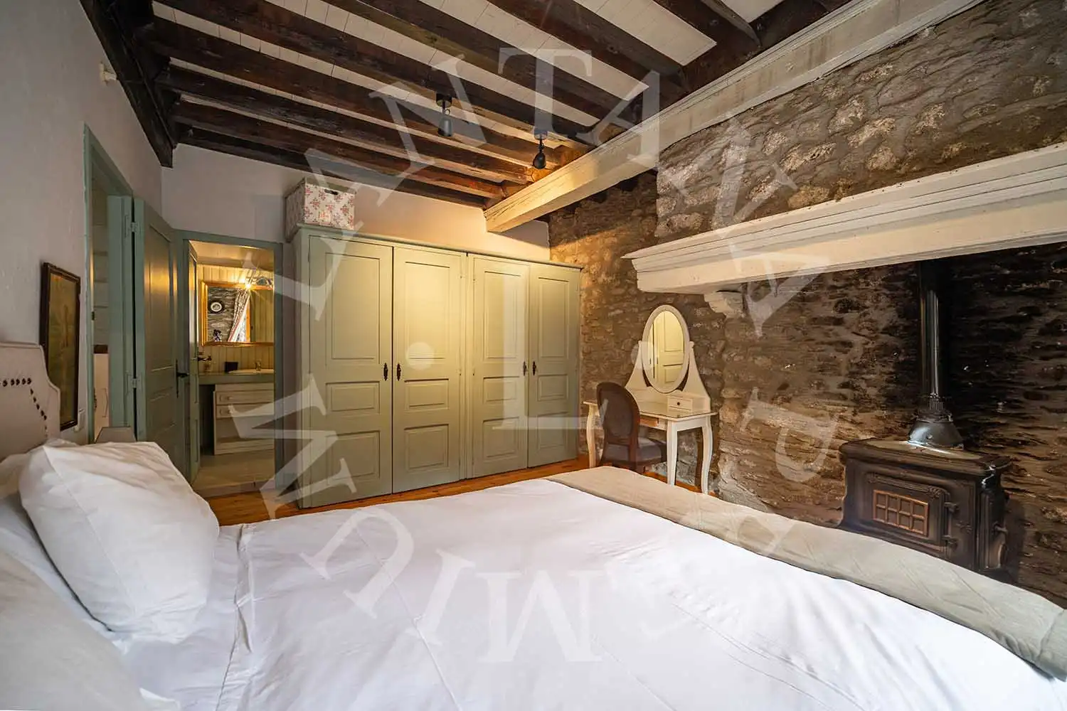 Habitación de Finca rústica en venta en Vielha e Mijaran con Calefacción, Jardín privado y Parquet