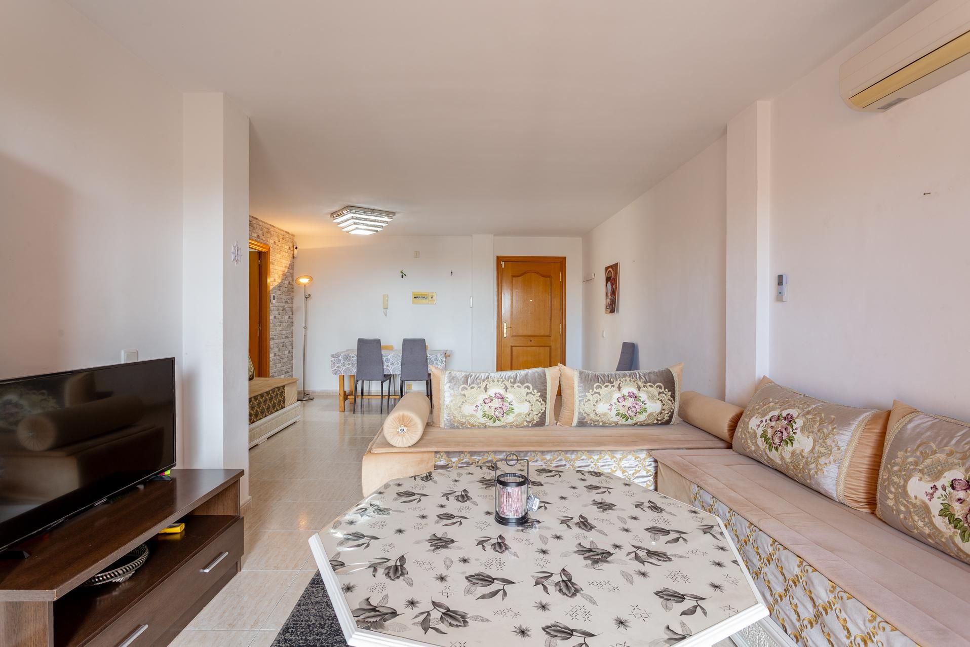 Sala de estar de Piso en venta en Mont-roig del Camp con Aire acondicionado, Jardín privado y Terraza