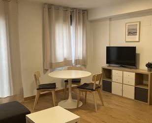 Sala d'estar de Apartament de lloguer en Linares amb Aire condicionat, Calefacció i Parquet