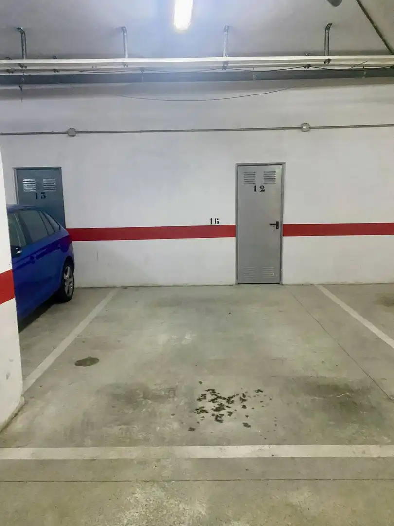 Parking de Piso en venta en Murcia con Aire acondicionado, Jardín privado y Parquet
