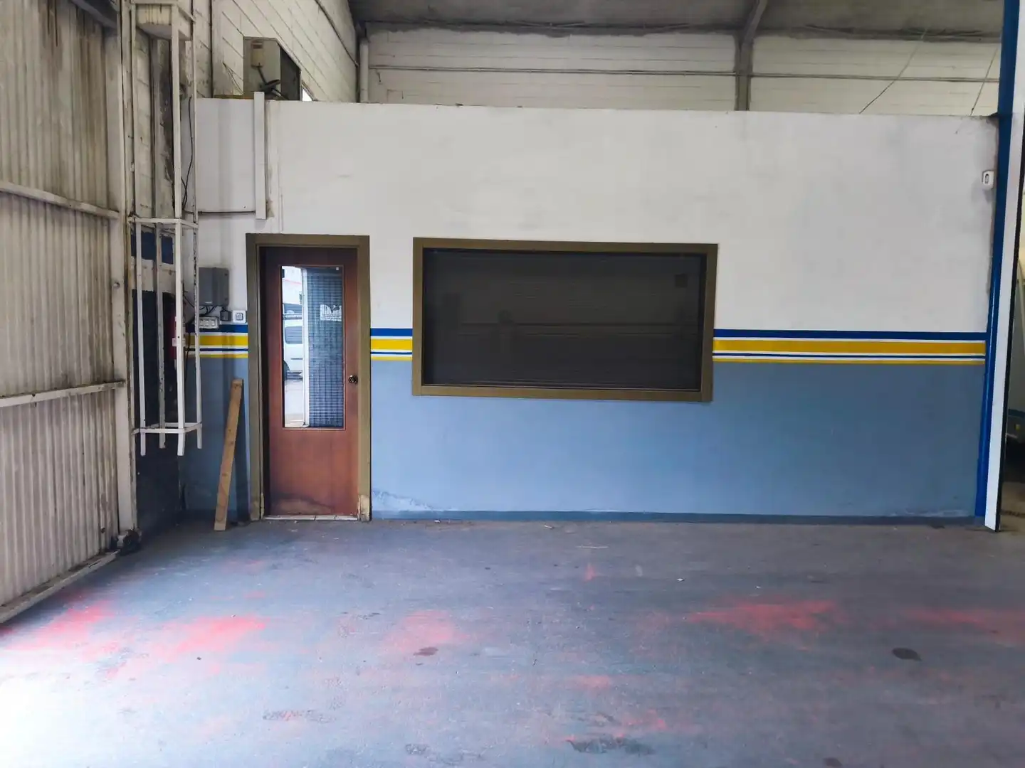 Industrial building for sale in Nuevo Parque - Los Rosales - Tráfico Pesado, imagen 3