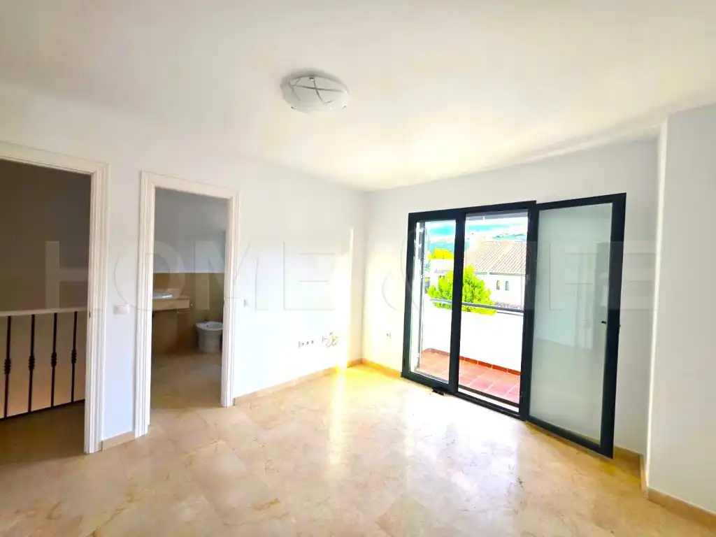 Habitación de Casa o chalet en venta en Manilva con Jardín privado, Terraza y Piscina