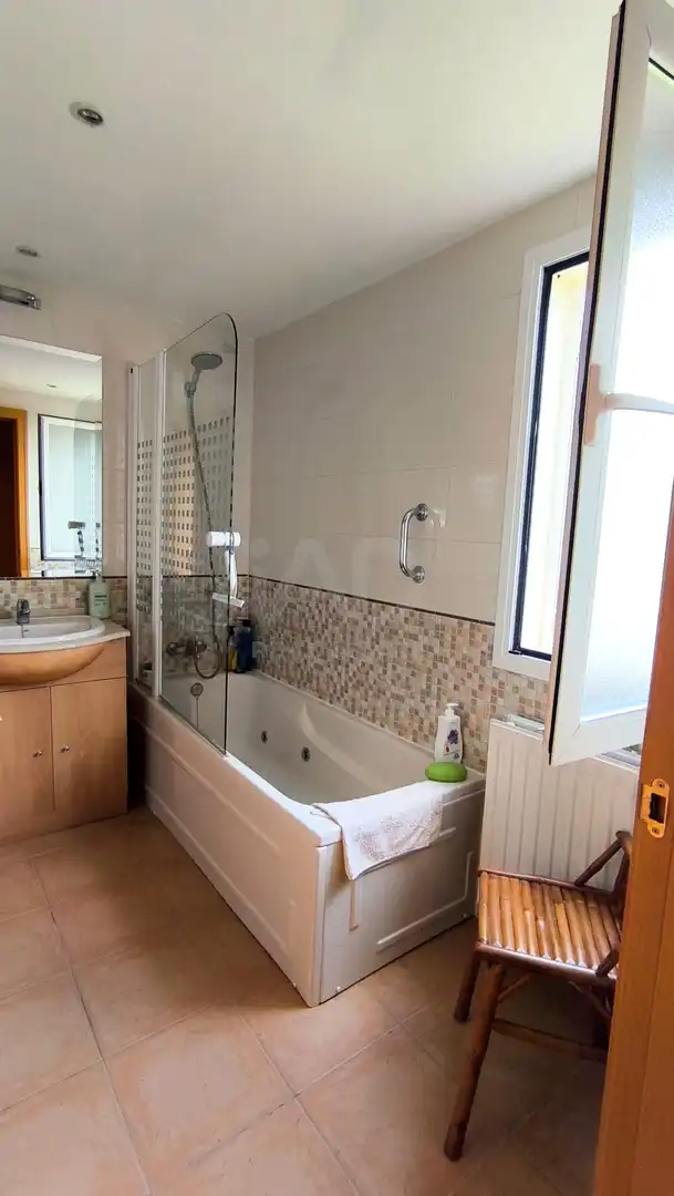 Bathroom of Detached homes for sale in Aranjuez  with Air Conditioner and Heating