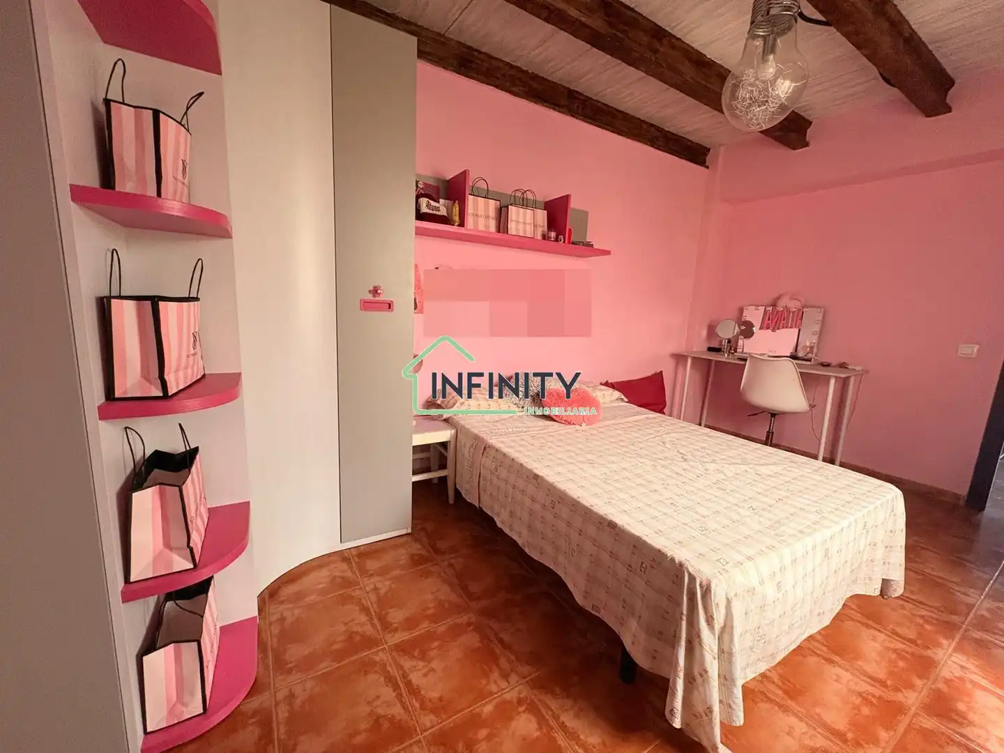 Dormitori de Casa o xalet en venda en Vilallonga / Villalonga amb Aire condicionat, Calefacció i Moblat