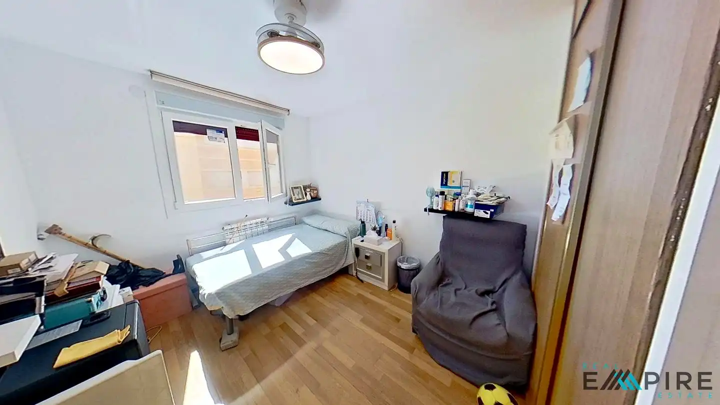 Habitación de Piso en venta en Parla con Aire acondicionado, Calefacción y Internet
