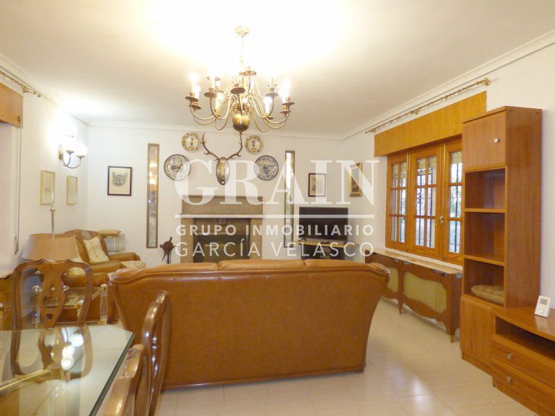 Casa o chalet en venta en  Albacete Capital con Calefacción, Jardín privado y Piscina