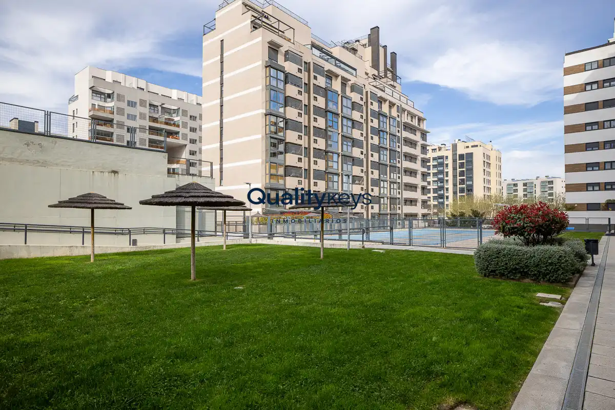 Vista exterior de Piso en venta en Madrid con Aire acondicionado, Calefacción y Terraza