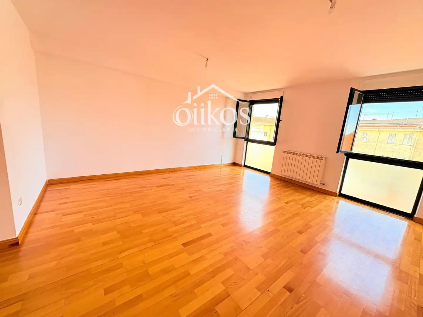 Flat with lift for sale in Villares de la Reina, imagen 4