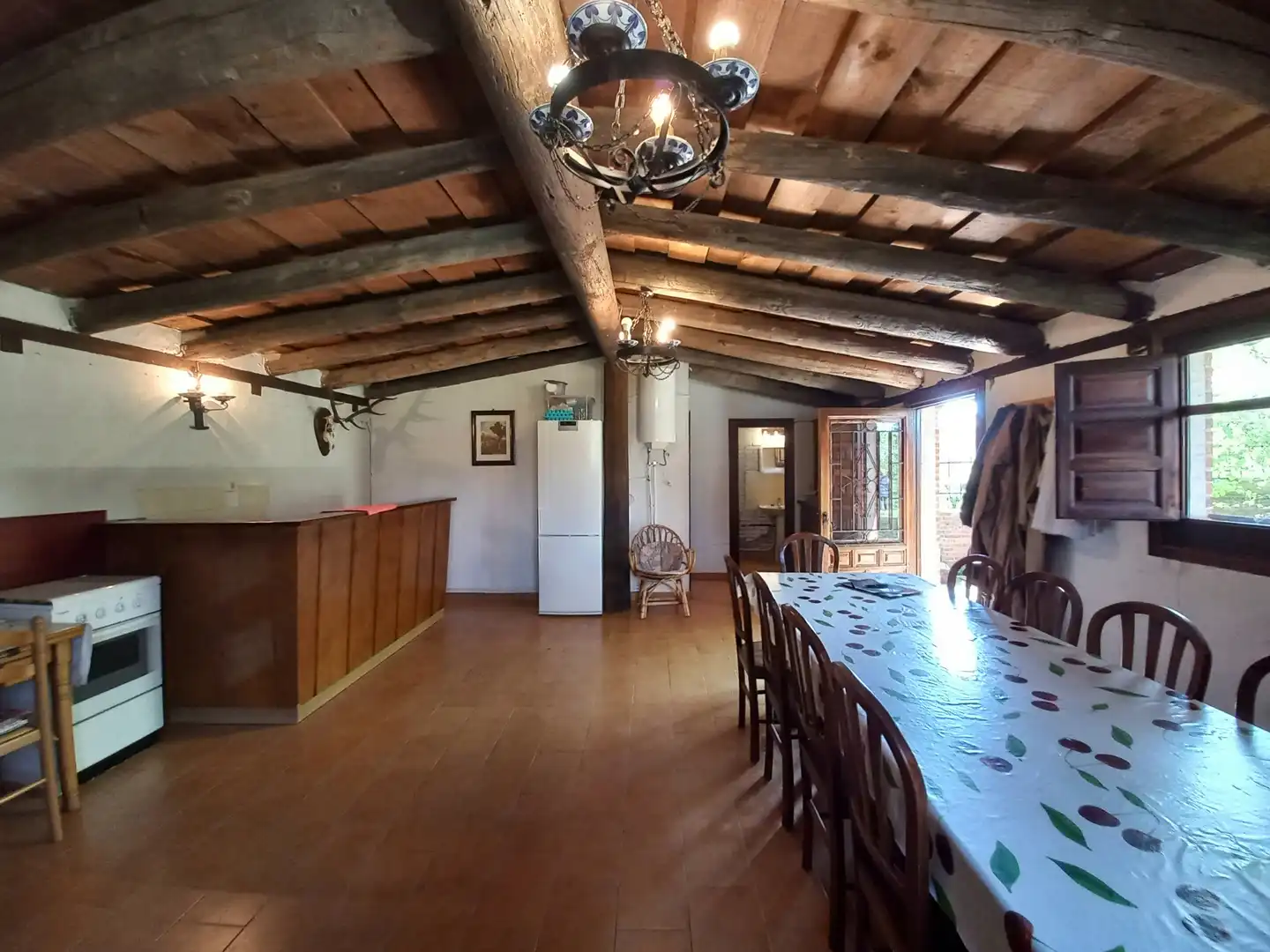 Comedor de Finca rústica en venta en Cayuela con Jardín privado