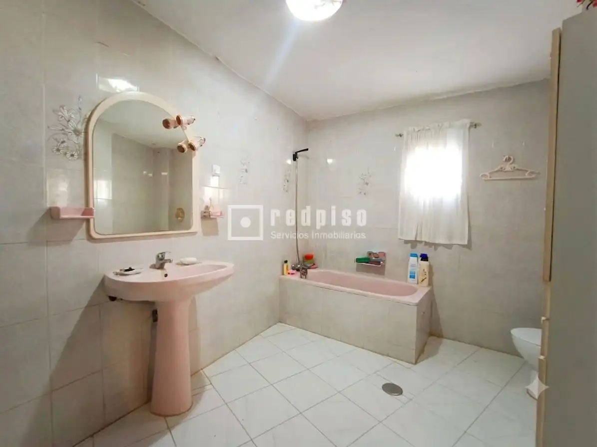 Bathroom of Houses for sale in Almogía  with Terrace, Storage room and Swimming Pool