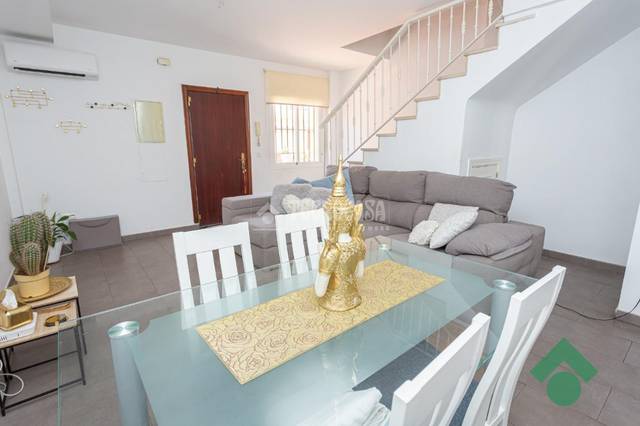 Casa adosada en Venta en C. Pinzon en El Rinconcillo