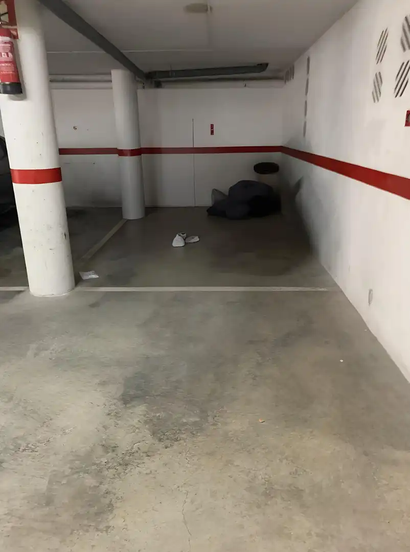 Büro zur Miete in Vilanova i la Geltrú mit Heizung und Abstellraum