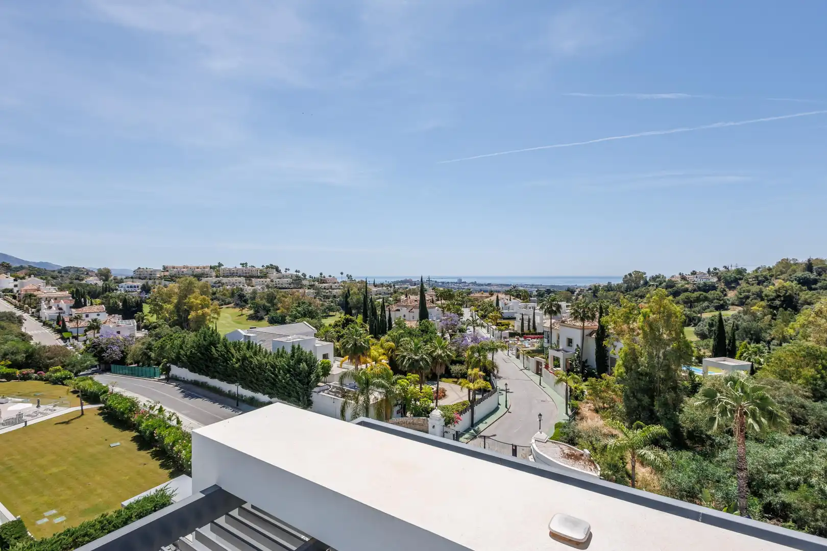 Vista exterior de Apartamento en venta en Benahavís con Aire acondicionado, Calefacción y Jardín privado