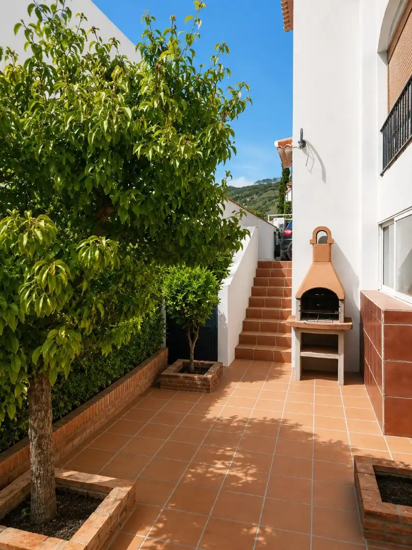 Chalet con piscina en venta en Calle C-2 113, imagen 4