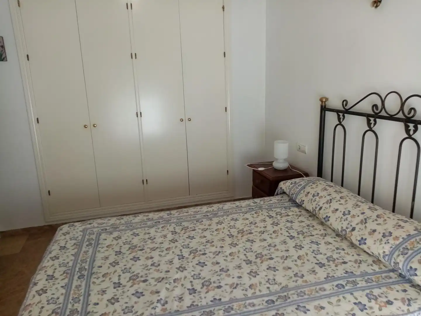 Bedroom of Flat for rent in Estepona Pueblo
