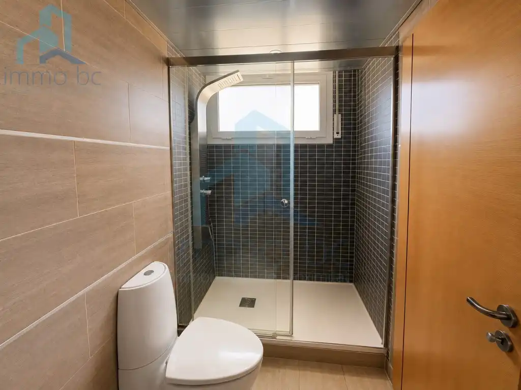 Badezimmer von Einfamilien-Reihenhaus zum Verkauf in Tarragona
