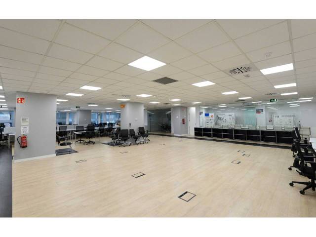 Oficina en Alquiler en María Tubau en Las Tablas