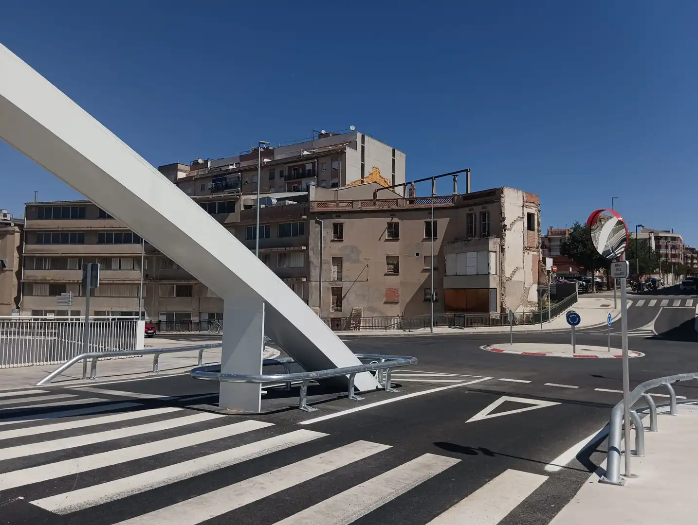 Vista exterior de Casa o xalet en venda en Igualada amb Jardí privat, Terrassa i Balcó