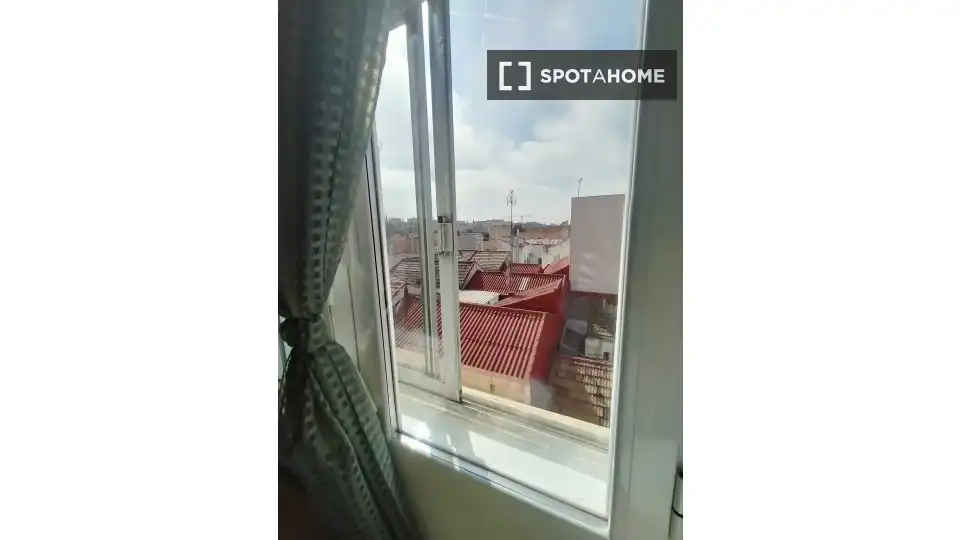 Habitación de Piso para compartir en Madrid con Aire acondicionado, Calefacción y Terraza