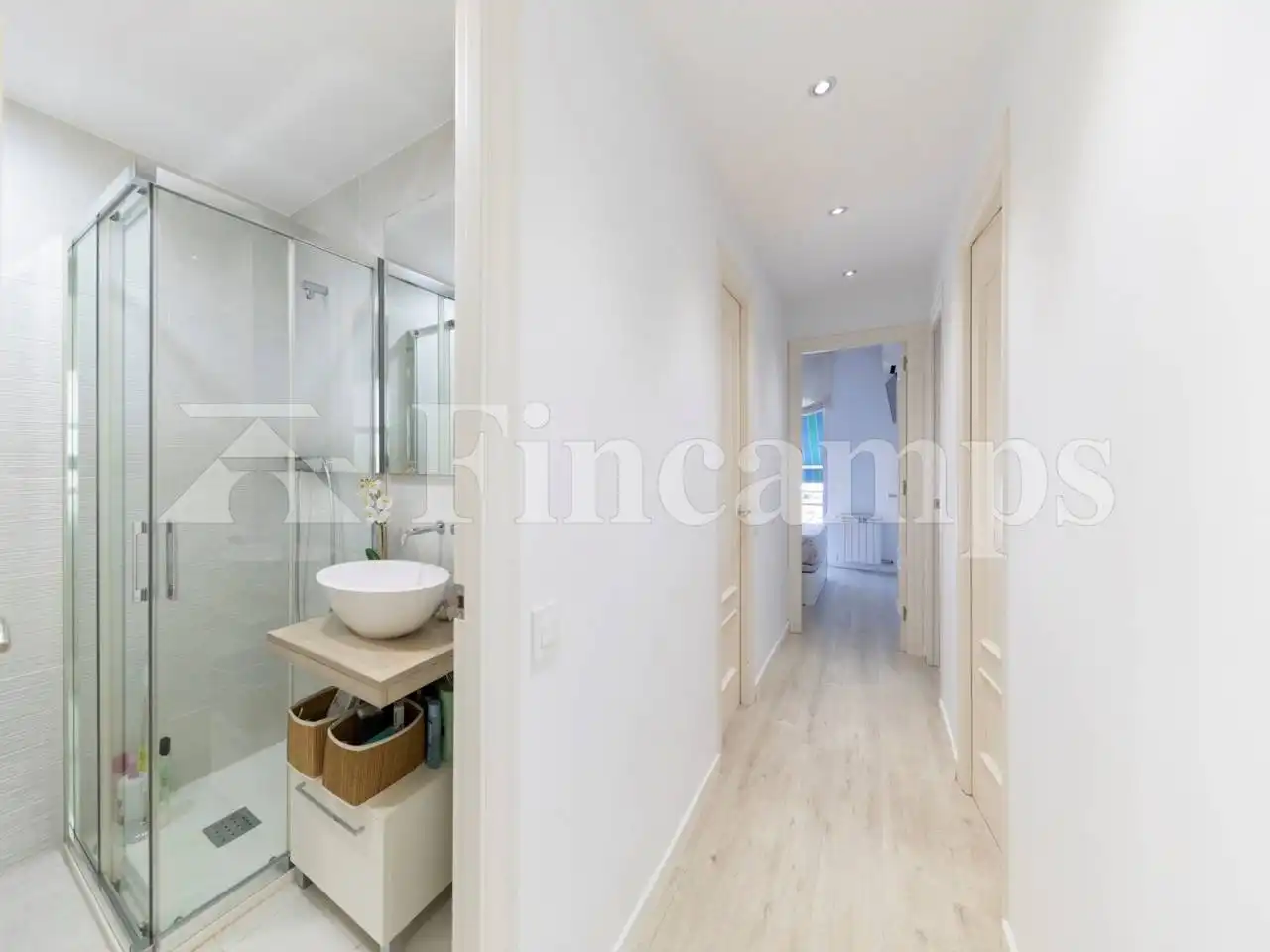 Flat for sale in Sabadell  with Air Conditioner, Heating and Parquet flooring