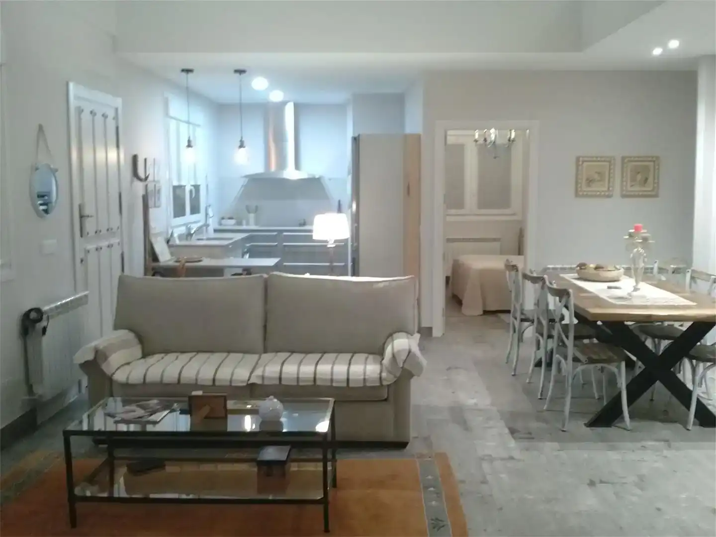 Sala de estar de Casa adosada en venta en Mecerreyes con Trastero, Amueblado y Horno