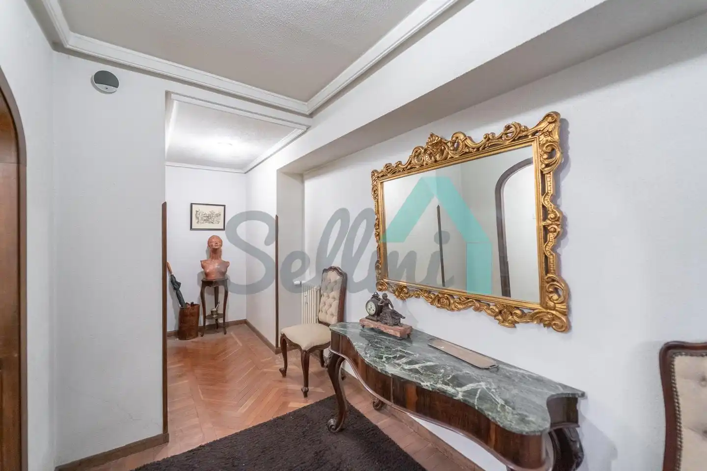 Piso en venta en Oviedo  con Calefacción y Parquet