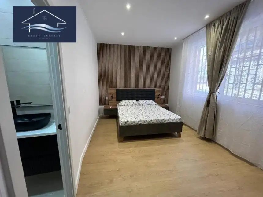 Habitación de Planta baja en venta en Alicante / Alacant con Aire acondicionado, Calefacción y Parquet