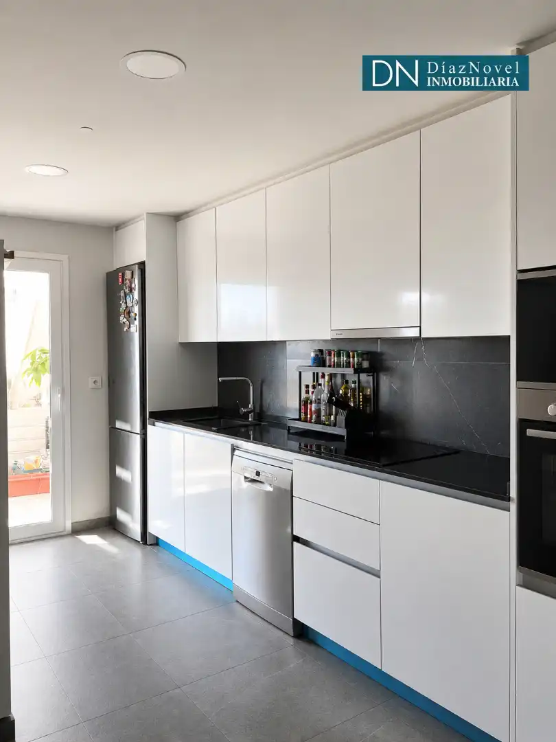 Cocina de Ático en venta en Málaga con Aire acondicionado, Calefacción y Terraza