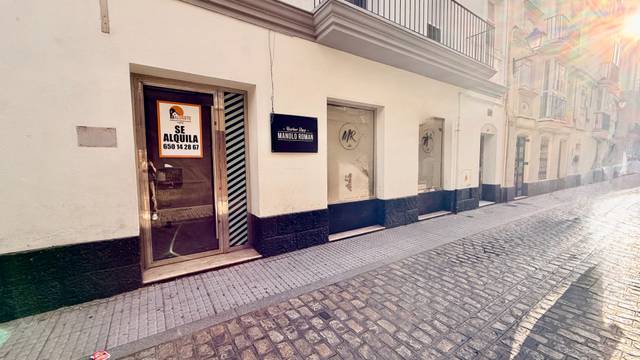 Local comercial en Alquiler en La Caleta - La Viña