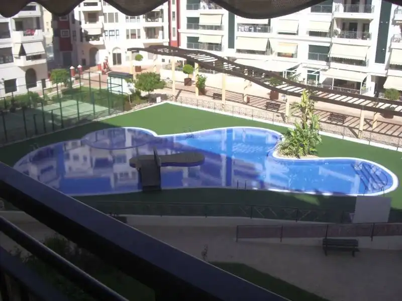Piso en venta en El Raval - Portes Encarnades