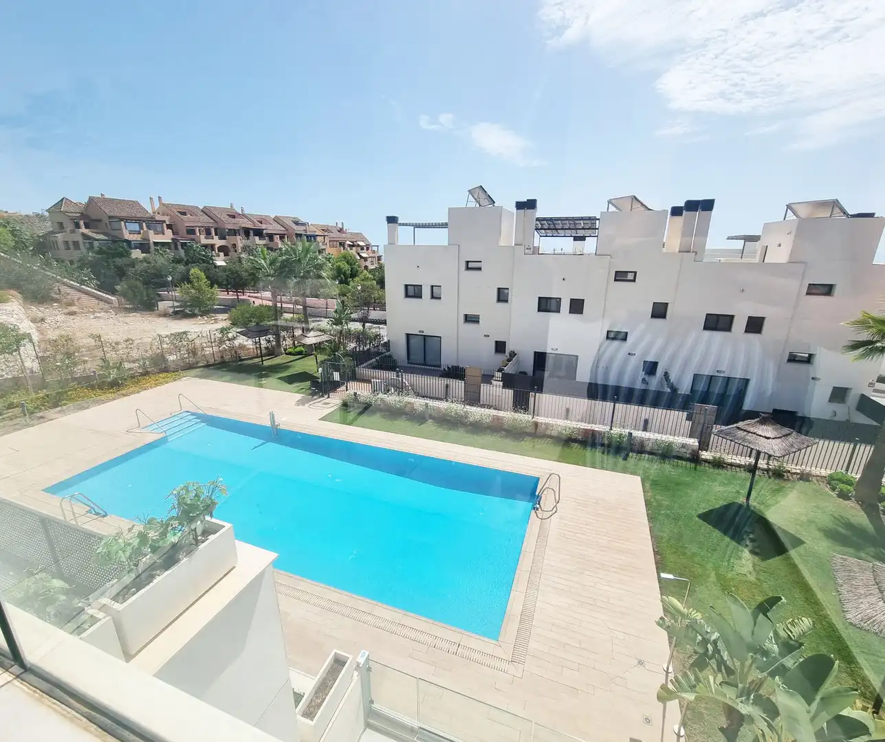 Piscina de Piso en venta en Benalmádena con Aire acondicionado, Calefacción y Terraza