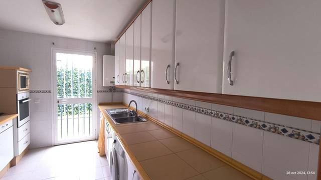 Casa adosada en Venta en Umbrete