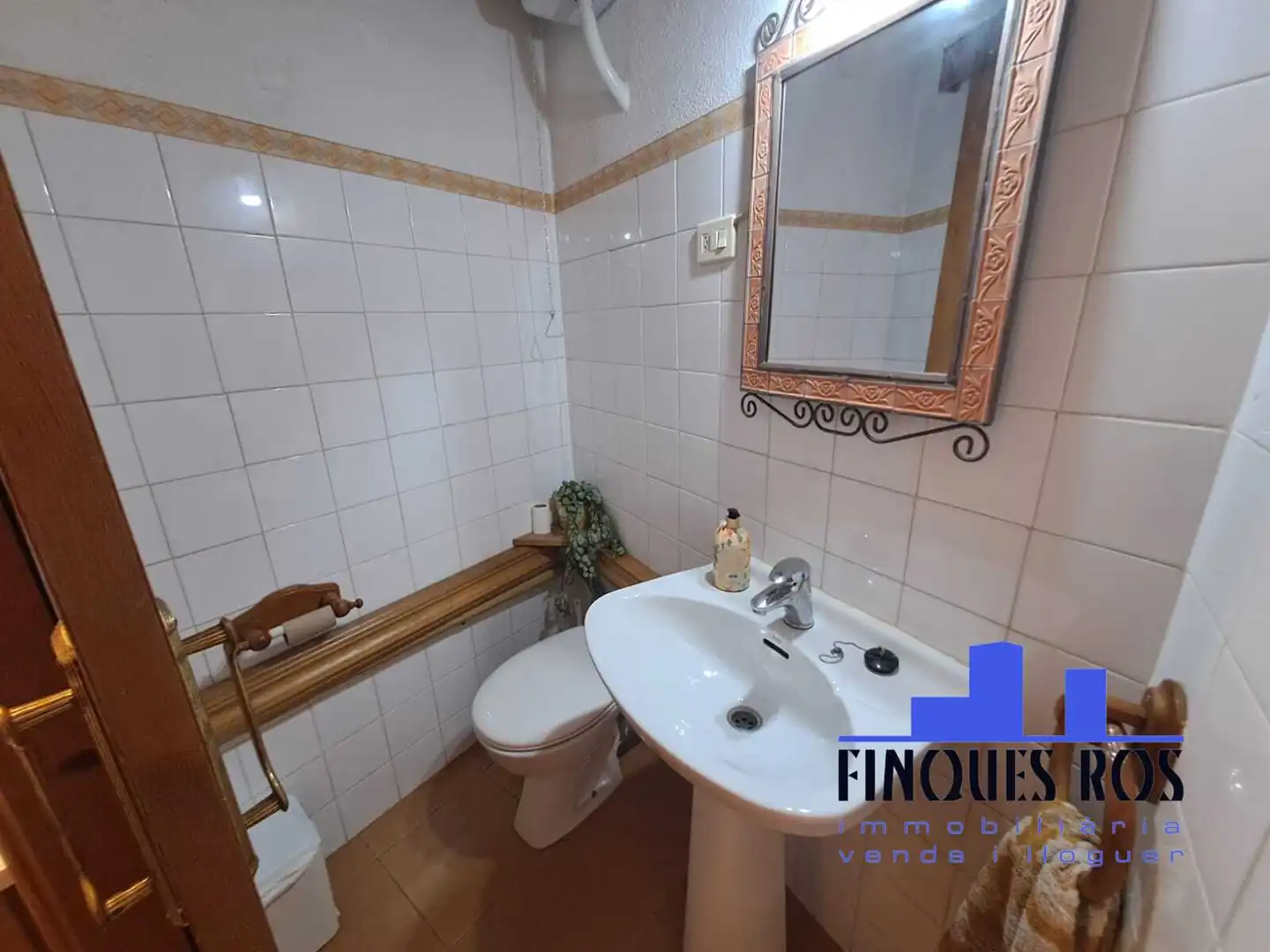 Baño de Casa adosada en venta en Traiguera con Terraza, Trastero y Amueblado