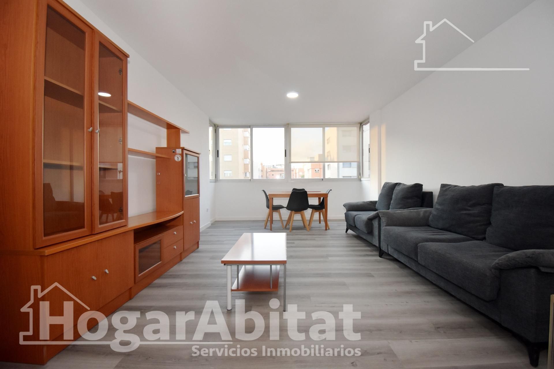 Sala de estar de Piso en venta en Castellón de la Plana / Castelló de la Plana