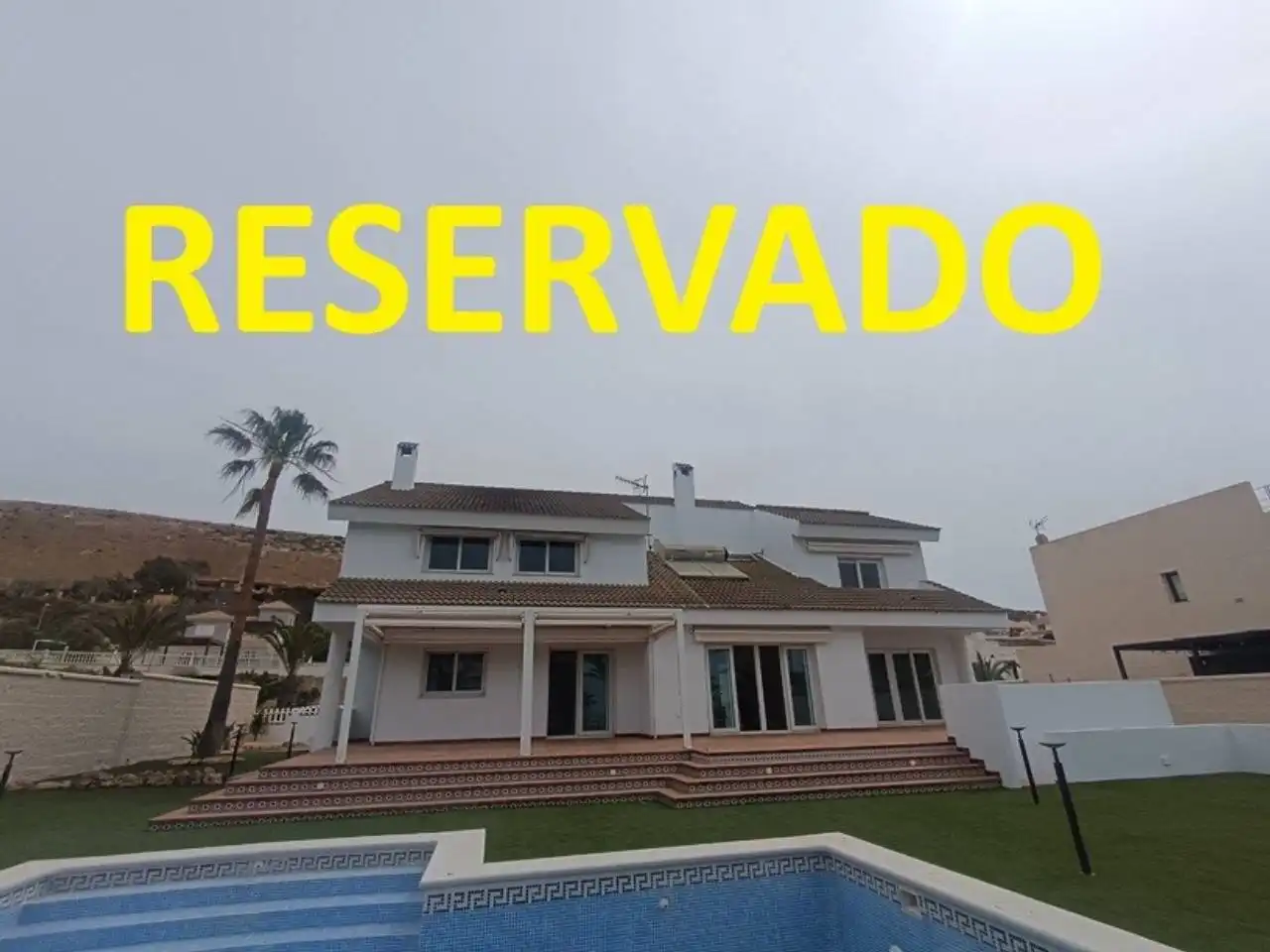 Villa mit Pool zum Verkauf in Calle GAVIOTA