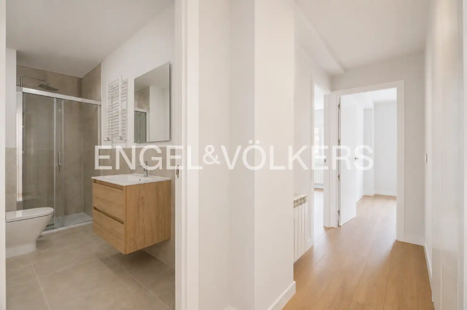 Habitación de Piso en venta en Madrid con Aire acondicionado y Calefacción