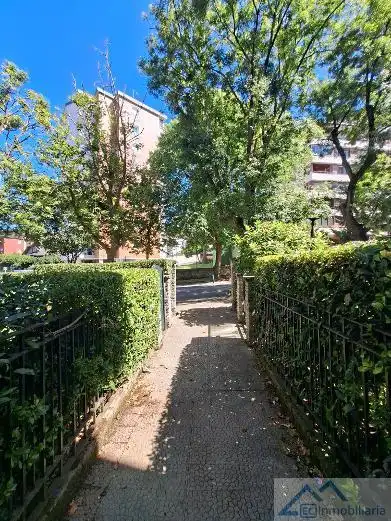 Vista exterior de Pis en venda en Santander amb Calefacció