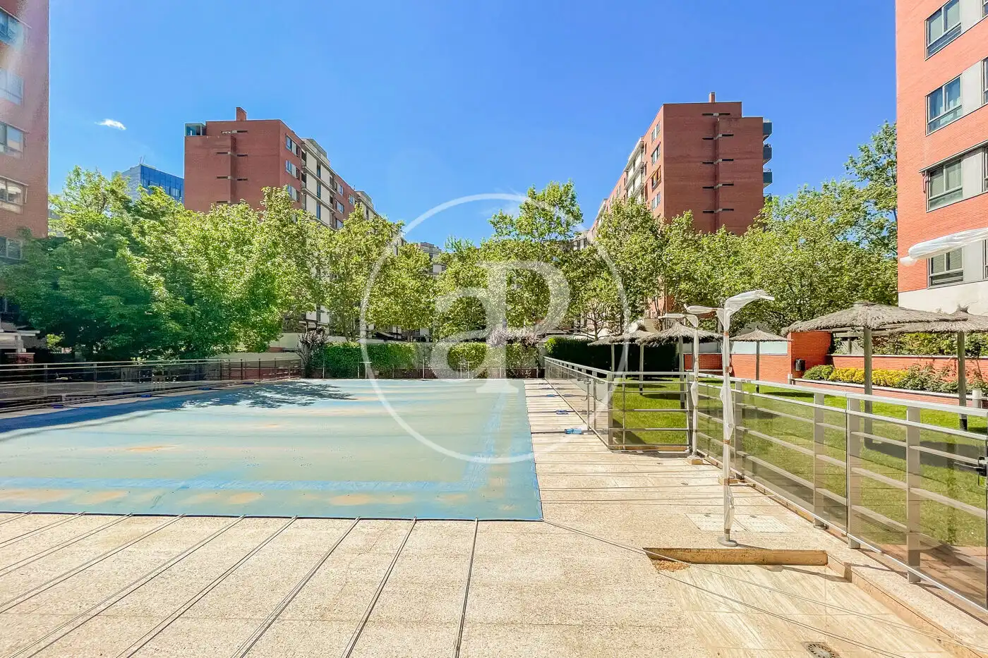 Vista exterior de Àtic en venda en Madrid amb Aire condicionat, Calefacció i Terrassa