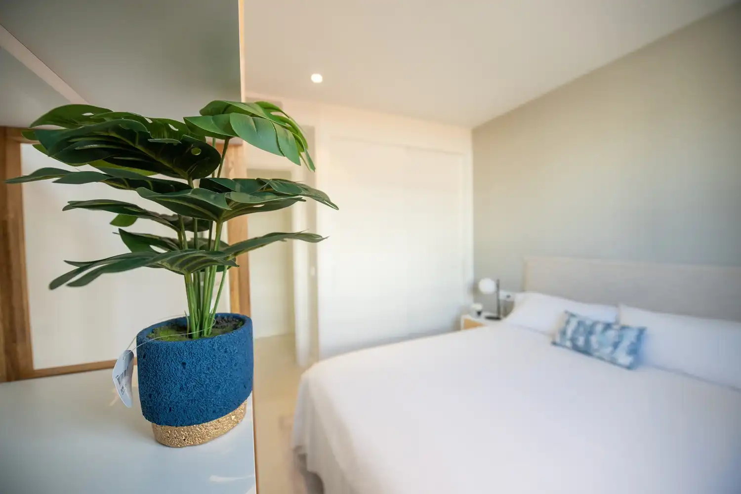 Schlafzimmer von Wohnung zum Verkauf in Fuengirola mit Klimaanlage, Heizung und Terrasse