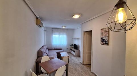 Foto 3 de Apartamento de alquiler en Antonio Machado, Torrevieja