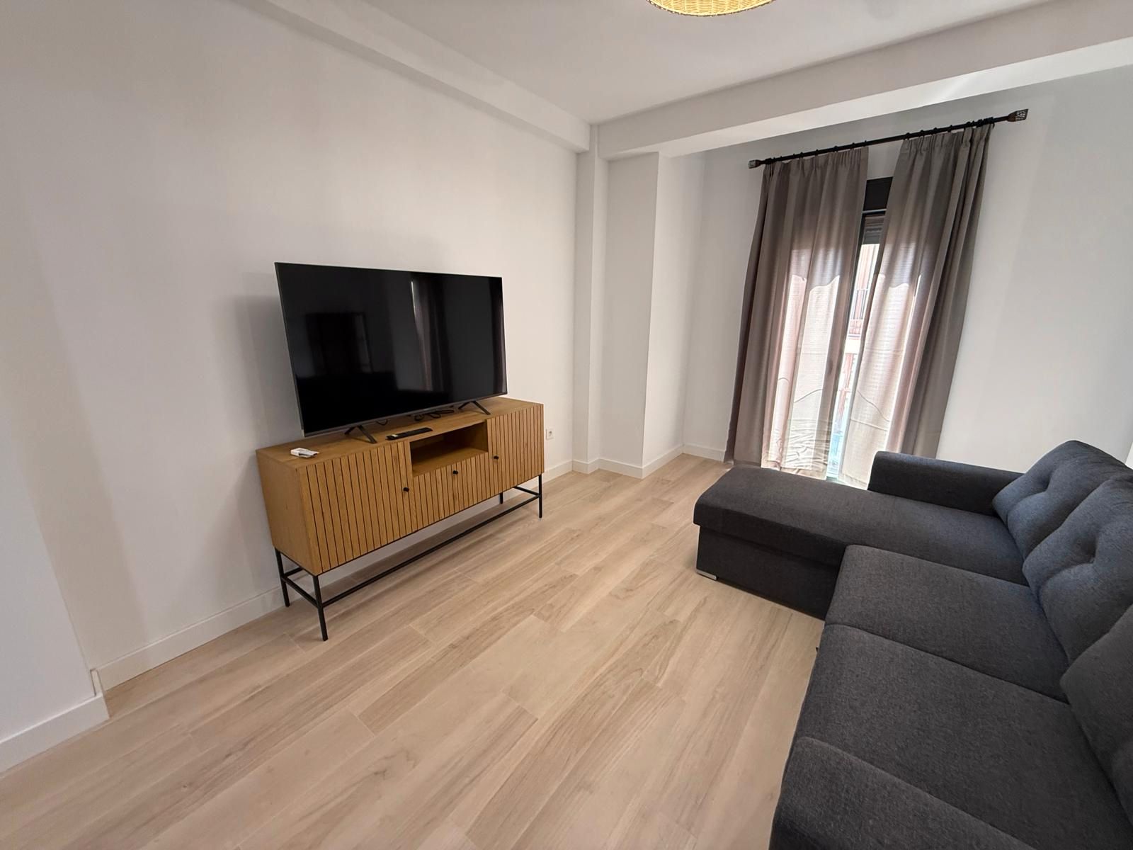 Sala d'estar de Pis de lloguer en  Almería Capital amb Aire condicionat, Calefacció i Moblat