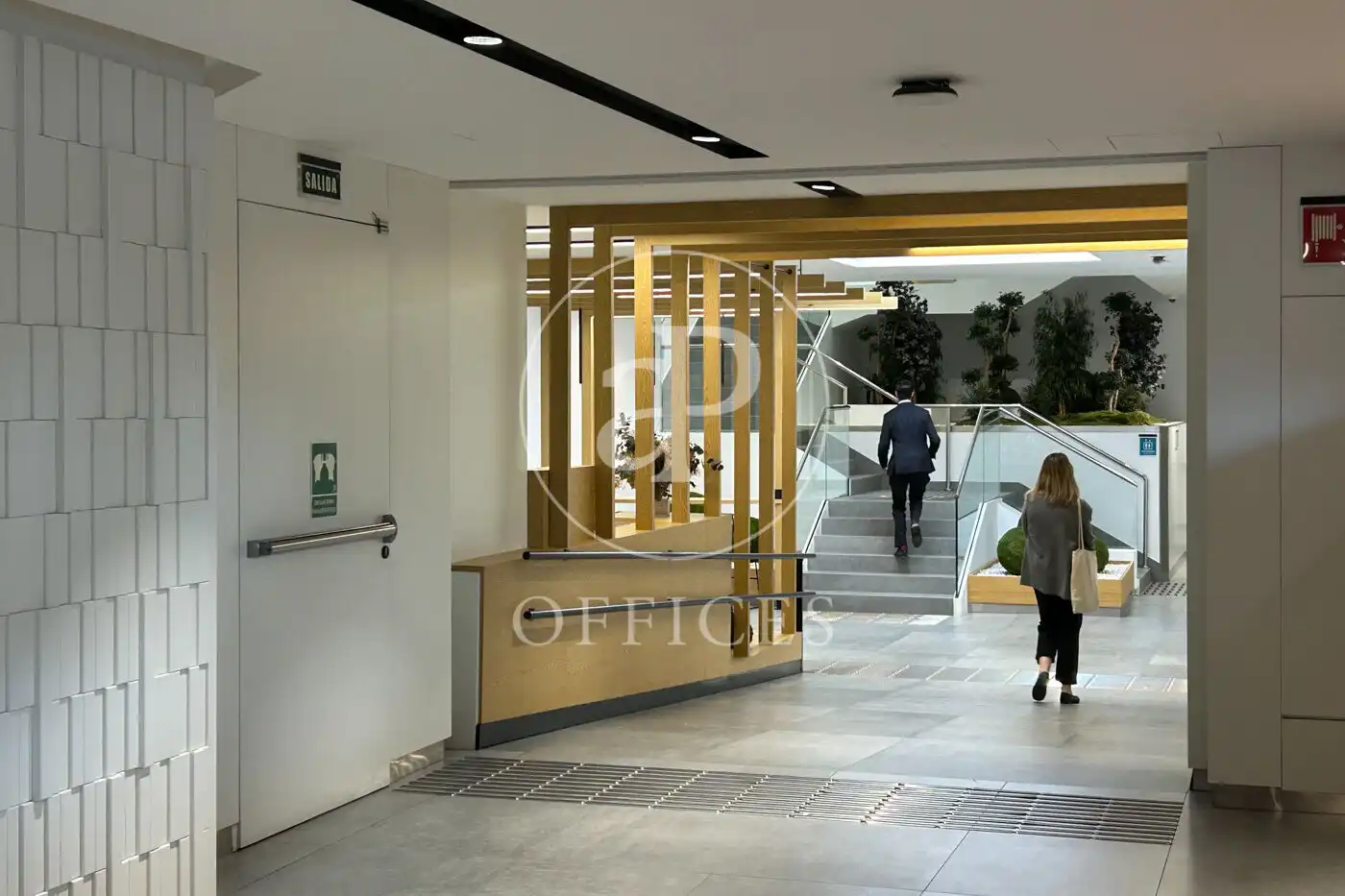 Office for rent in Madrid  with Air Conditioner