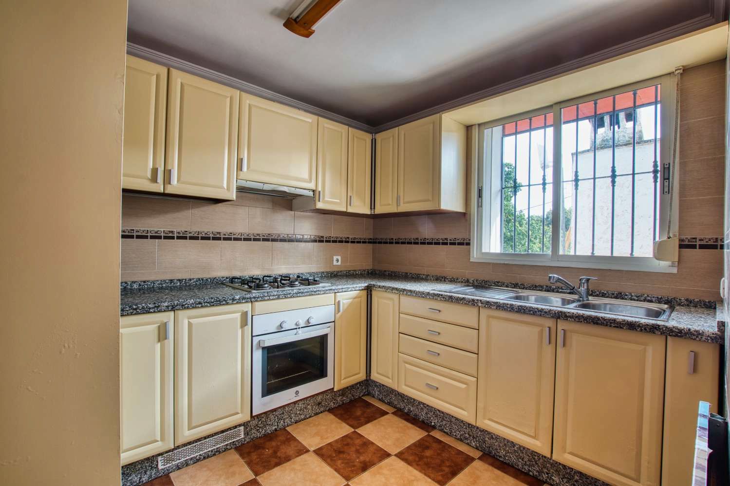 Country house zum verkauf in N/A, 12, Caleta de Vélez