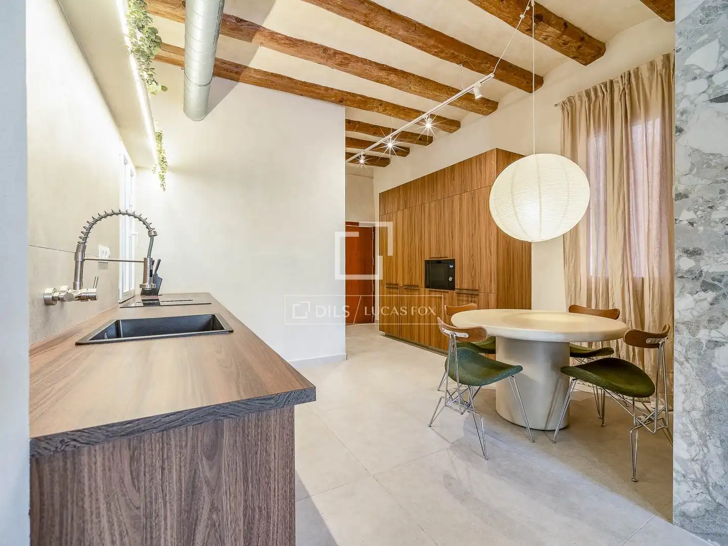 Cocina de Piso en venta en Barcelona con Aire acondicionado, Calefacción y Amueblado