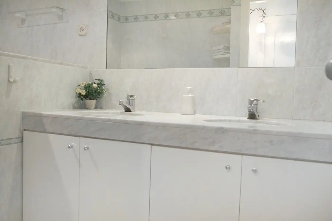 Baño de Casa adosada de alquiler en Sant Cugat del Vallès con Aire acondicionado, Calefacción y Terraza