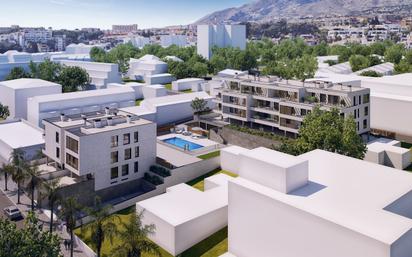 Vista exterior de Apartament en venda en Torremolinos amb Aire condicionat, Jardí privat i Terrassa